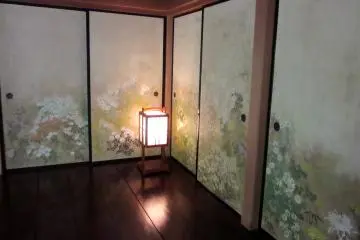 Each room's leafs are painted on different themes
