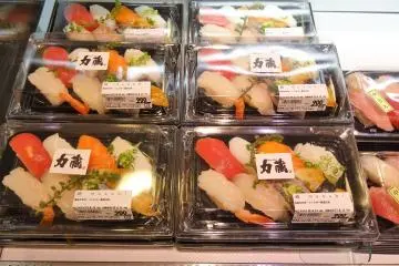 ซูชิก็ชวนน้ำลายสอ