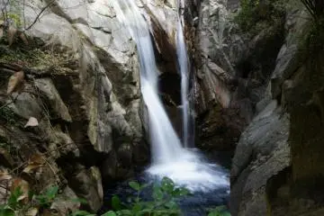 Mendaki Falls at Nunobiki
