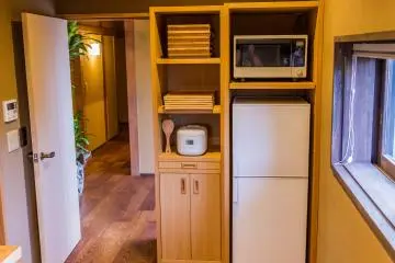Katsume has a full kitchen at your disposal