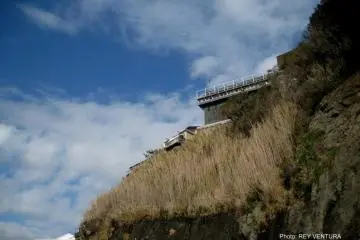 Houses and shops on the western side of the island (Photo: Rey Ventura)