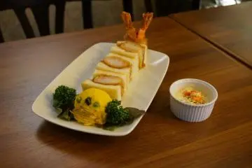 Kaiju Sakaba (Monster Bar)
