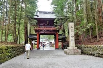 Gallery image