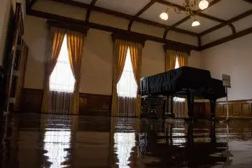 Piano di aula konser.