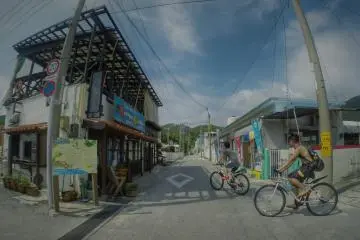 The shack is on your right from the beach