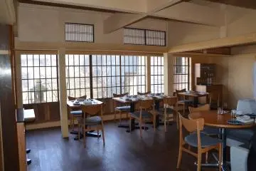 동쪽 자리