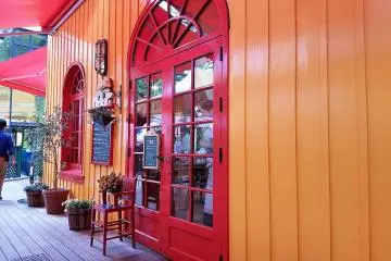 Gallery image