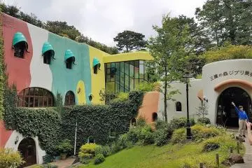 พิพิธภัณฑ์สตูดิโอจิบลิ (Studio Ghibli Museum) ในมิทะกะ (Mitaka) โตเกียว 
