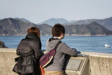 Itoyama Park in Imabari is popular with young couples who enjoy the romance of the expansive views
