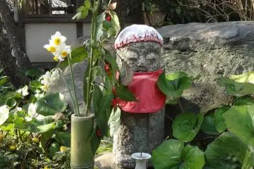 Jizo statue in the temple grounds