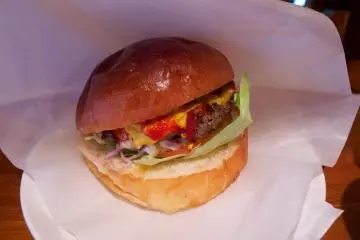 Classic American cheeseburger