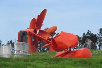 Utsukushigahara Open Air Museum Metal Art