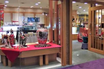 Souvenir shop in the lobby