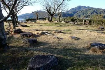 Foundation stones