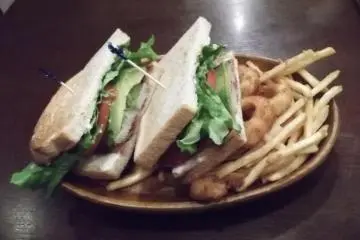 <p>My sandwich set</p>