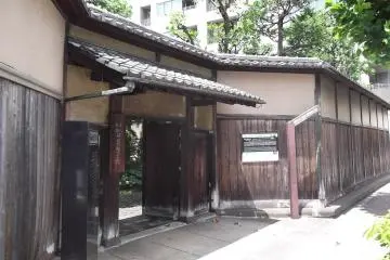 Gallery image
