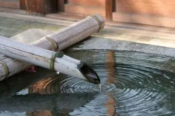 Kamakura is famous for its traditional beauty.