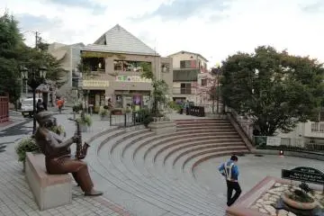 Gallery image