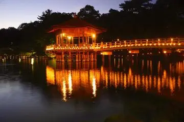 The pavilion decorated with candles