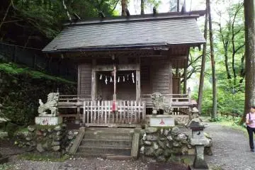 Issekizan Shrine