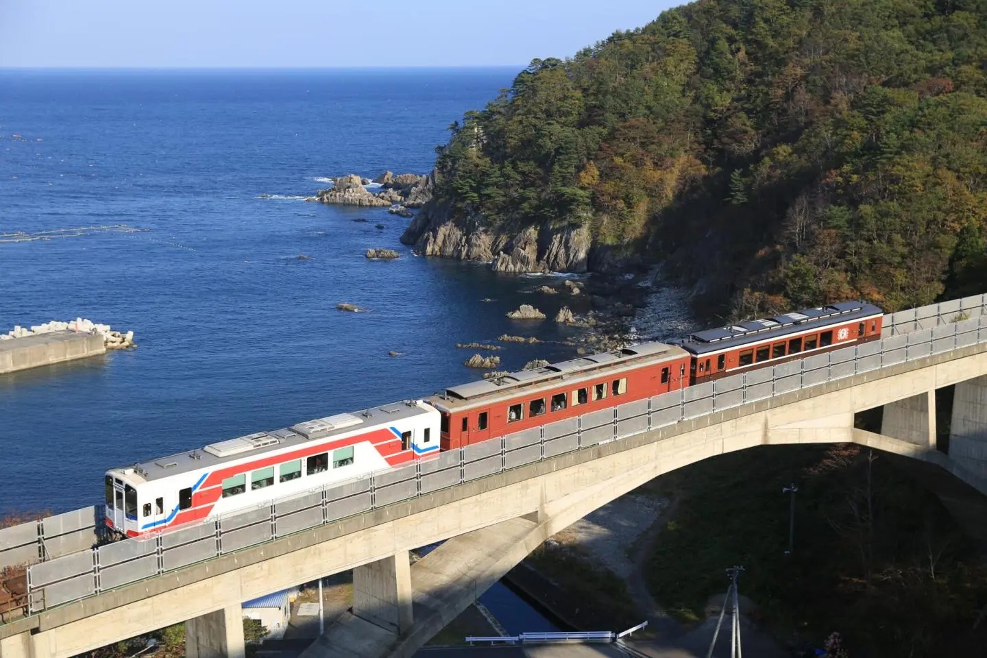 산리쿠 철도 (저작권: @ Sanriku Railways)