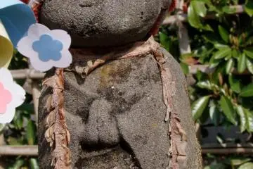 Jizo statue
