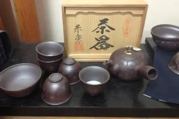 Banko wares' distinct dark brown color is admired by Tea Ceremony practitioners (Photo: PPF)