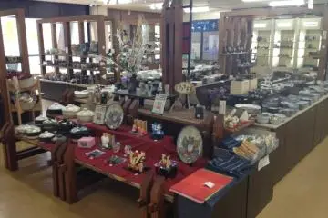 Plent to see, plenty to buy at the Banko Pottery Center