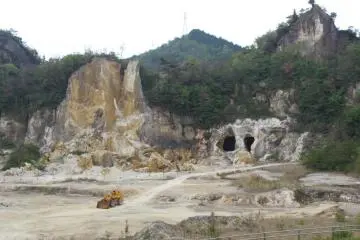 <p>The quarry in Izumiyama in Arita, where high quality kaolinite is quarried</p>