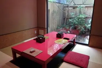 ห้องทานอาหารส่วนตัว