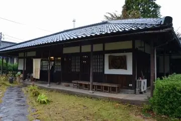 Gallery image