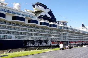 Du thuyền Celebrity Millennium, Yokohama