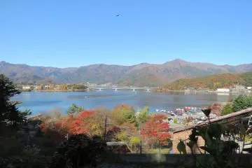Lake Kawaguchiko from trail