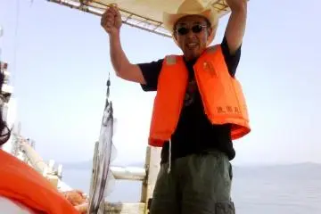 구마모토 현 아마쿠사 섬의 물 속엔 너무나도 풍부한 양의 물고기들이 살고 있다.