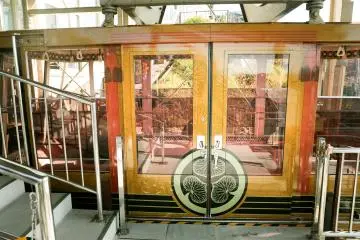 Nihondaira Ropeway:Princess Carriage