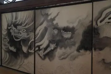 ภาพวาดมังกรที่วัดเรียวอันจิ 