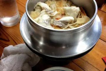 ข้าวสุกและปลา รสแสนอร่อย