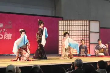 Photo: <a href="https://commons.wikimedia.org/wiki/File:Furumachi_geisha_in_sake_no_jin_01.JPG" target="_blank" rel="noreferrer noopener nofollow">Wikimedia Commons</a>