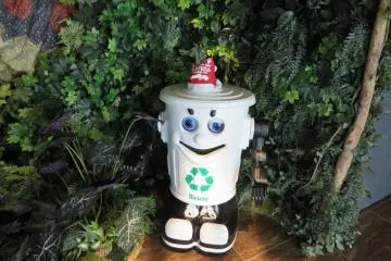 Robot trash disposal