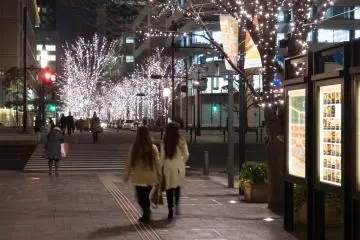 The bright lights left a warming impression when making my way back to Tokyo station