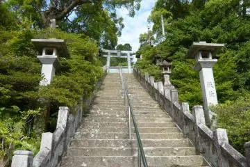 Porcelain Torii at the top
