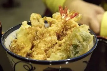 Photo: <a href="https://en.wikipedia.org/wiki/Donburi" target="_blank" rel="noreferrer noopener nofollow">Jimmy Yao </a>