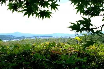 Beautiful panoramic views of the mountains from Okochi Sanso a samurai actors country villa in Arishiyama Kyoto (Photo: Iyu Cook)