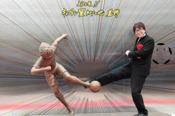 Ceremony: Creator Mr. Takahashi with Captain Tsubasa Statue