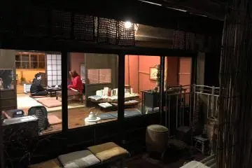 Oni visit guests at restaurants and inns