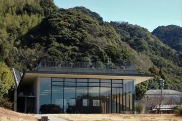 Gallery image