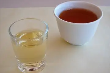 Minuman cuka dan teh sebelum makan