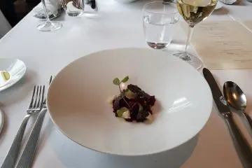 Salt baked beet tartare