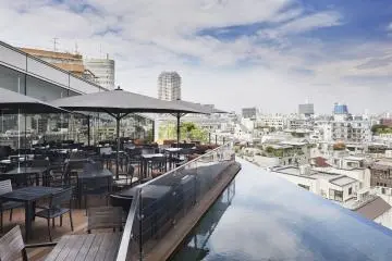 Outdoor dining at TWO ROOMS