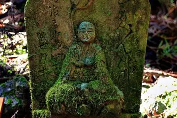 Jizo statue